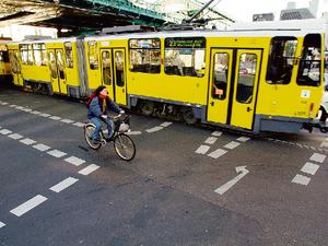- auto + bici + trasporto pubblico 
